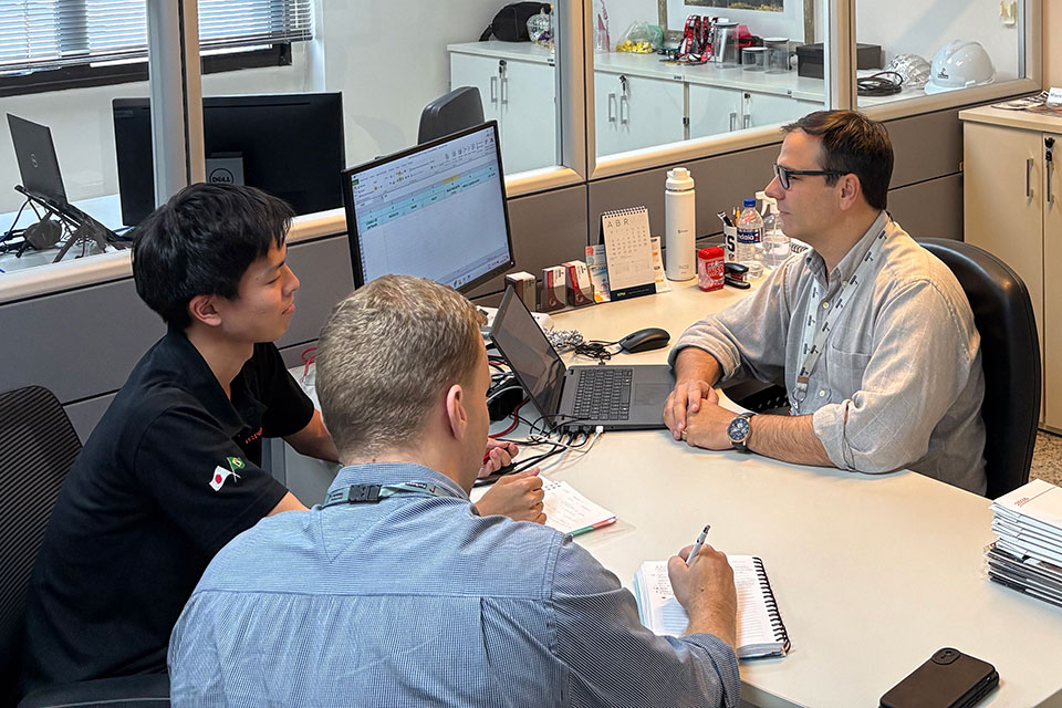 社員紹介2 スライドイメージ1